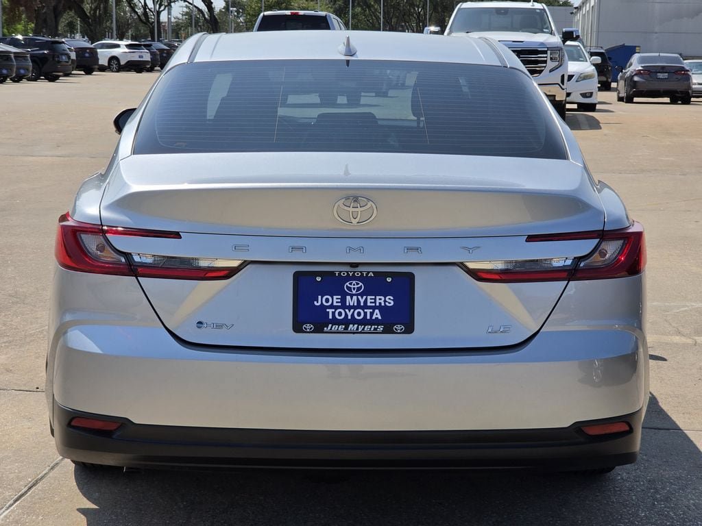 Used 2026 Toyota Camry LE w/ Convenience Package FWD image 8