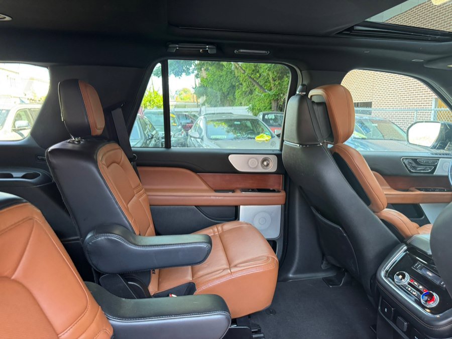 Used 2020 Lincoln Navigator Reserve w/ Luxury Package AWD/4WD image 51