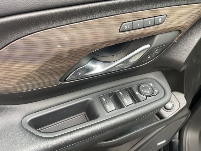 Used 2024 GMC Terrain Denali w/ Black Diamond Edition image 23