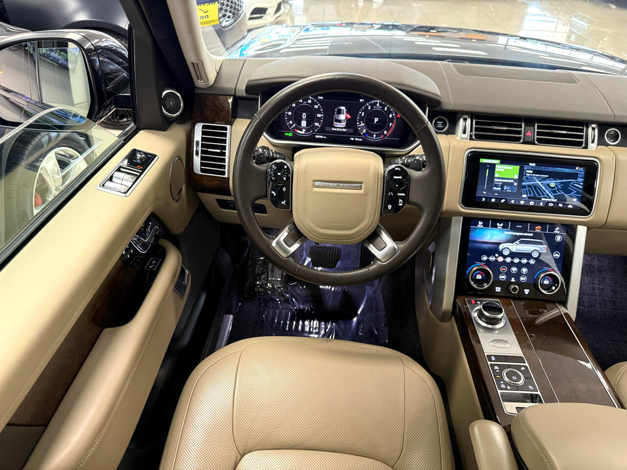 Used 2020 Land Rover Range Rover HSE image 12