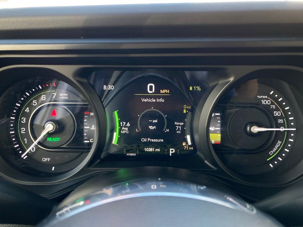 Used 2025 Jeep Wrangler Unlimited Sahara image 12