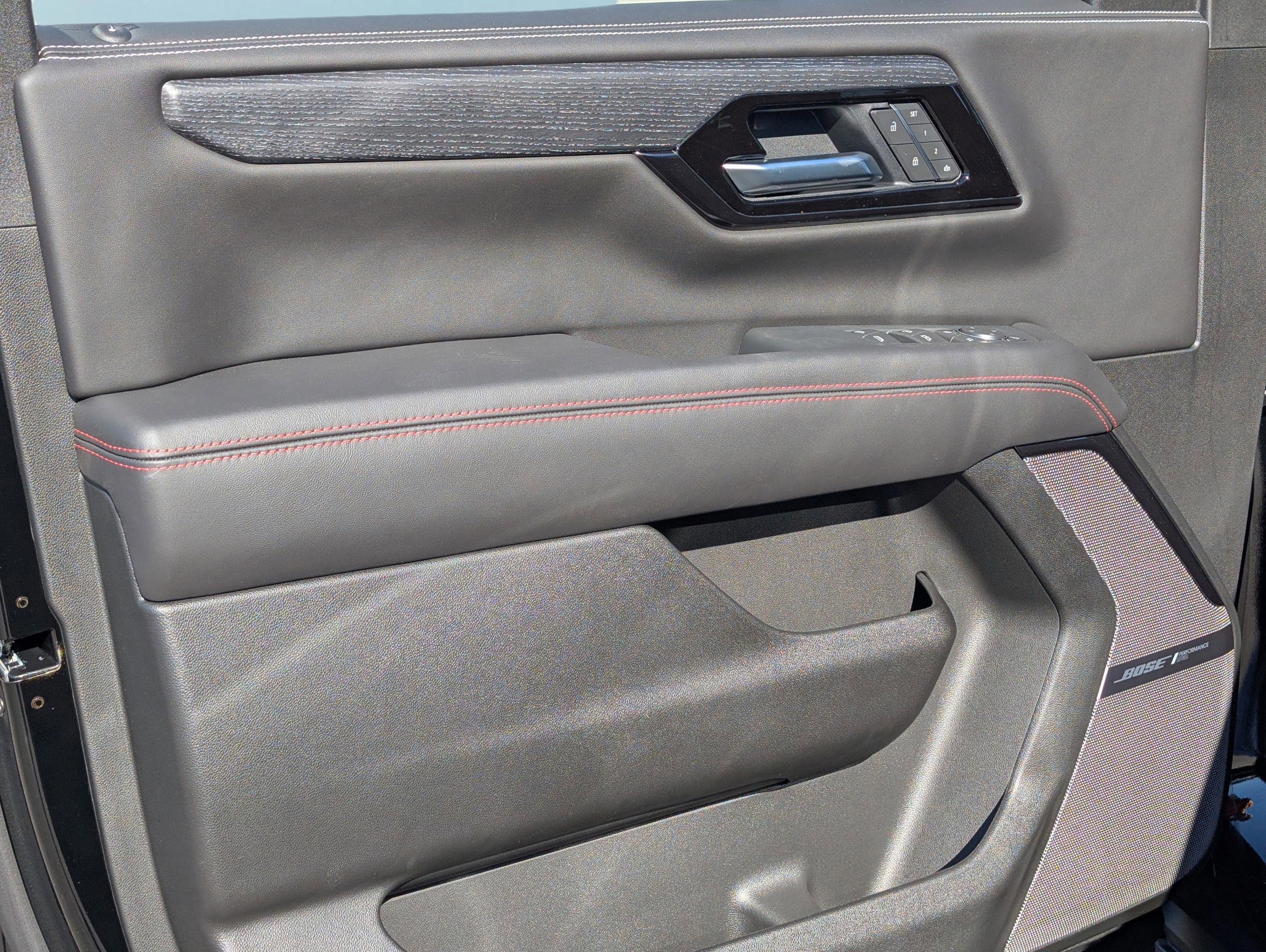 New 2026 GMC Yukon AT4 Ultimate w/ LPO, Floor Liner Package image 17