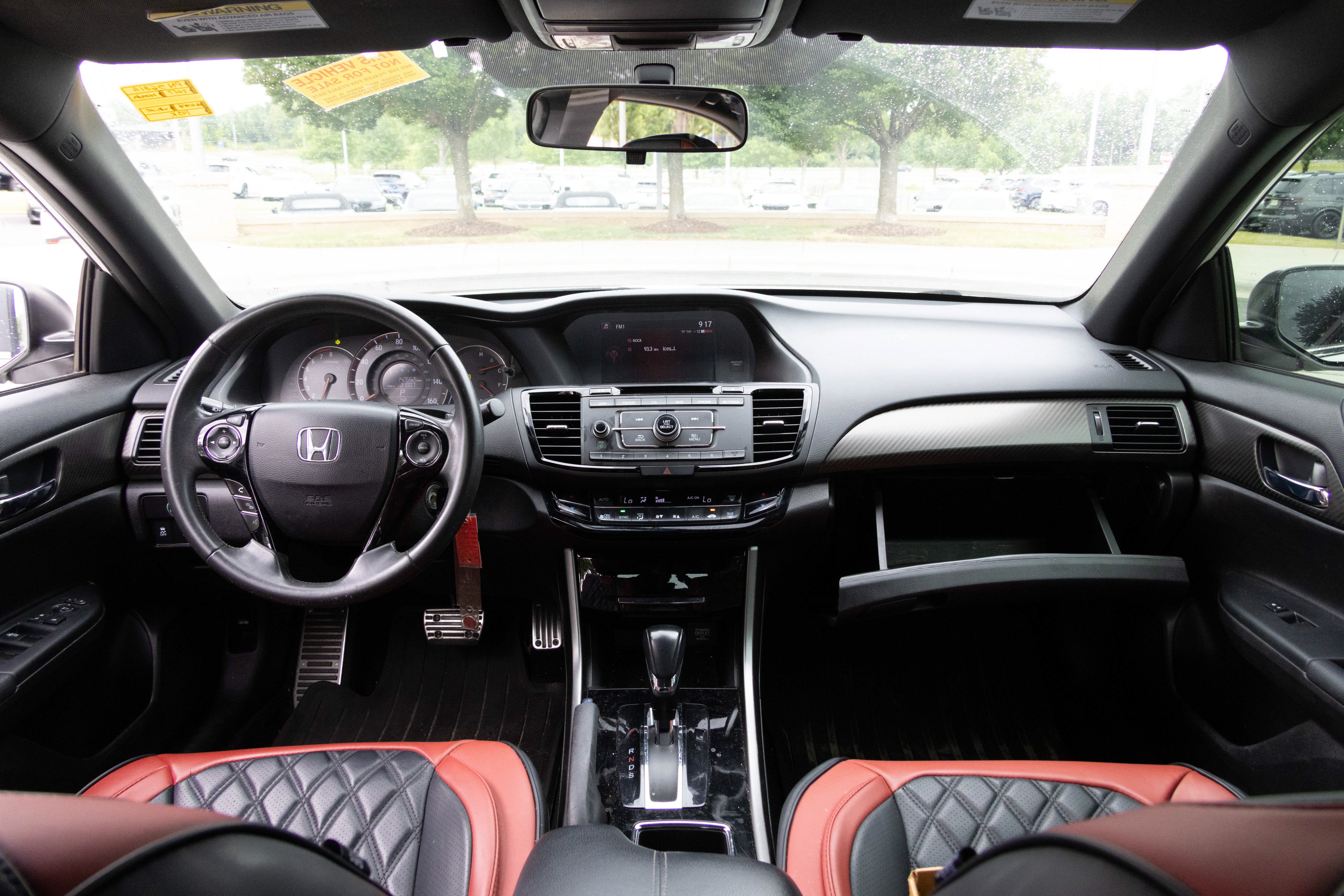 Used 2017 Honda Accord Sport image 16