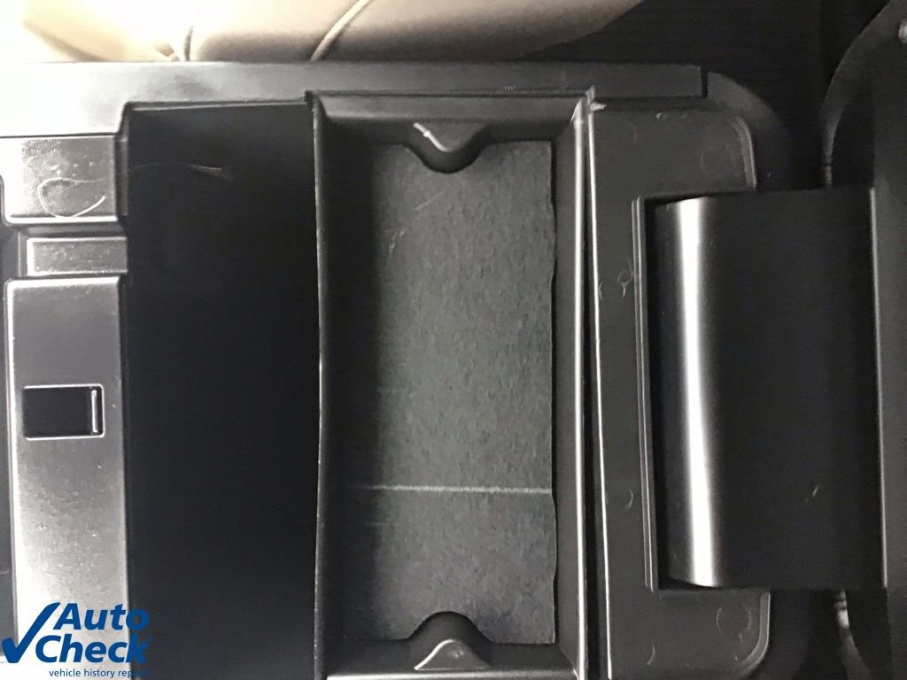 Used 2021 Ford Explorer XLT image 43