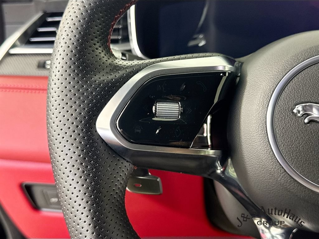 Used 2022 Jaguar F-PACE SVR AWD/4WD image 13