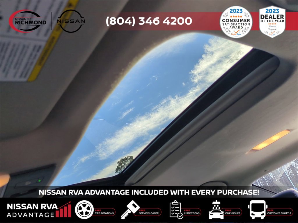 Used 2025 Nissan Sentra SR w/ SR Premium Package image 19