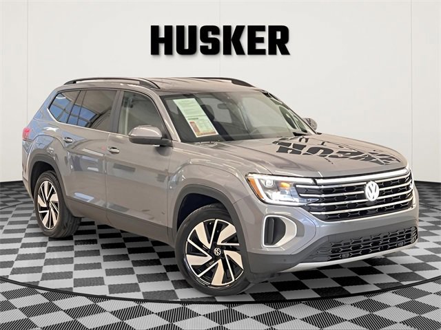 Used 2025 Volkswagen Atlas SE