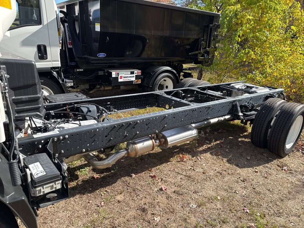 New 2024 Chevrolet Low Cab Forward RWD image 9