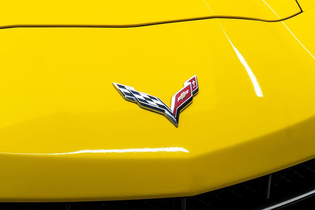 Used 2015 Chevrolet Corvette Stingray Convertible w/ 3LT Preferred Equipment Group RWD image 6