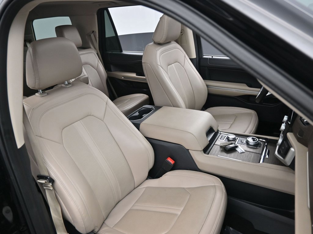 Used 2023 Ford Expedition Limited image 42