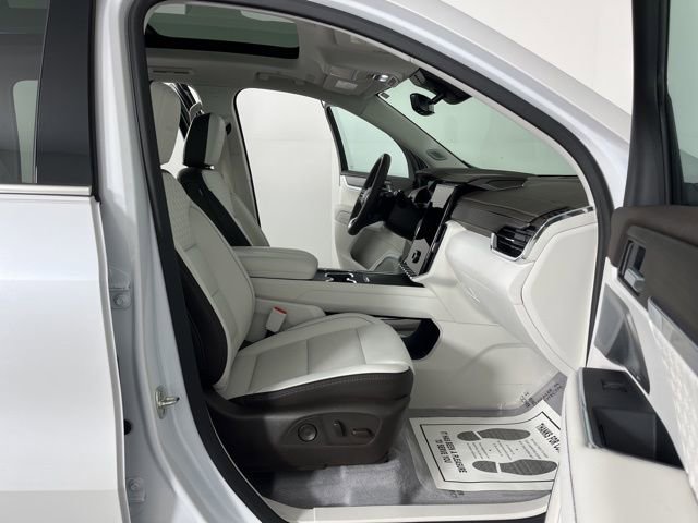 Used 2025 GMC Acadia Denali w/ Super Cruise Package image 40