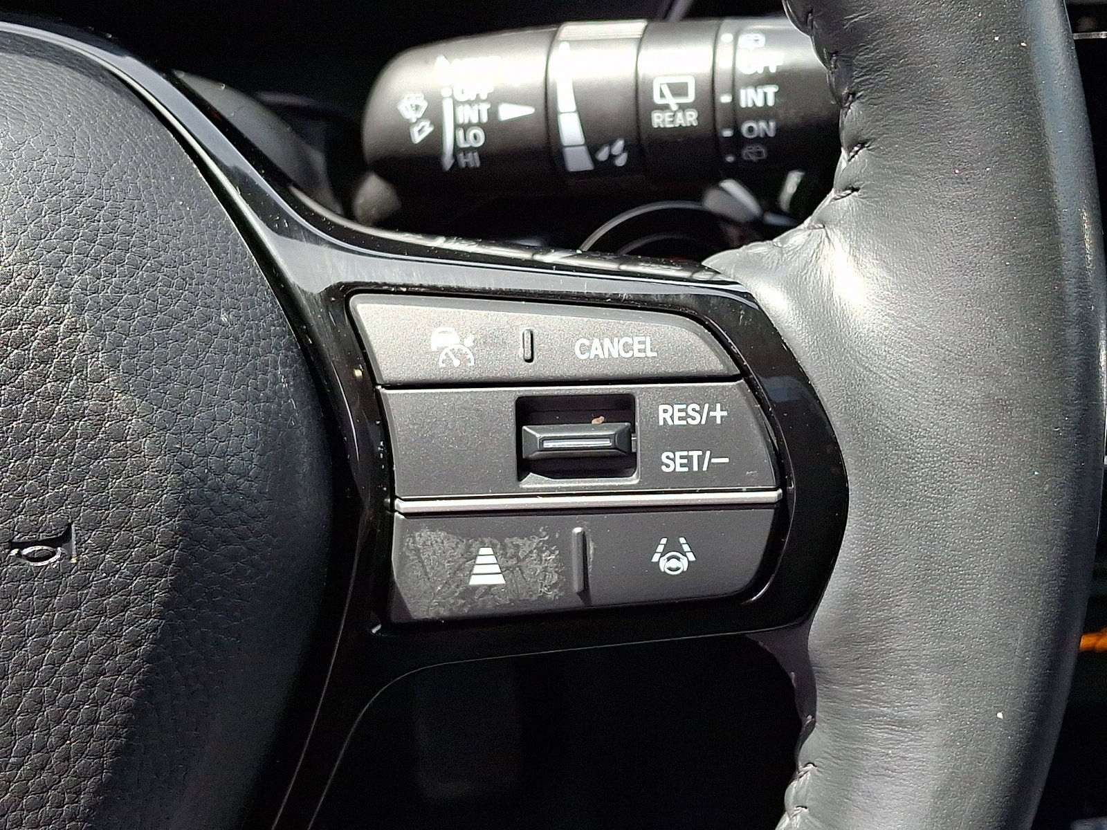 Used 2023 Honda CR-V EX-L image 22