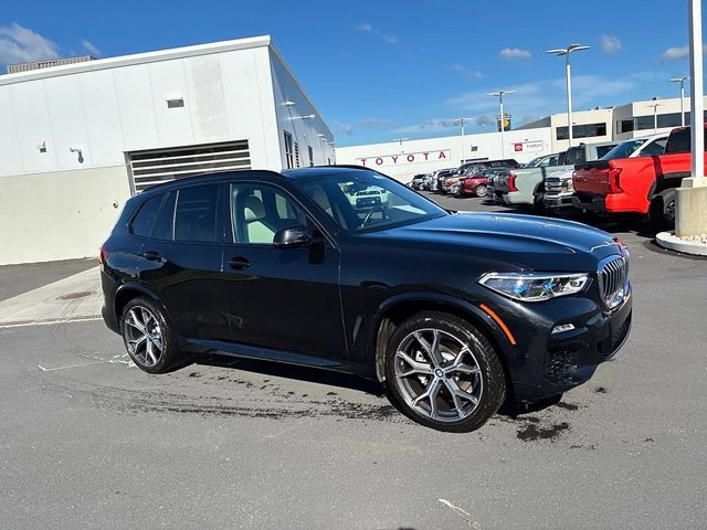 Used 2021 BMW X5 xDrive40i w/ M Sport Package AWD/4WD image 3