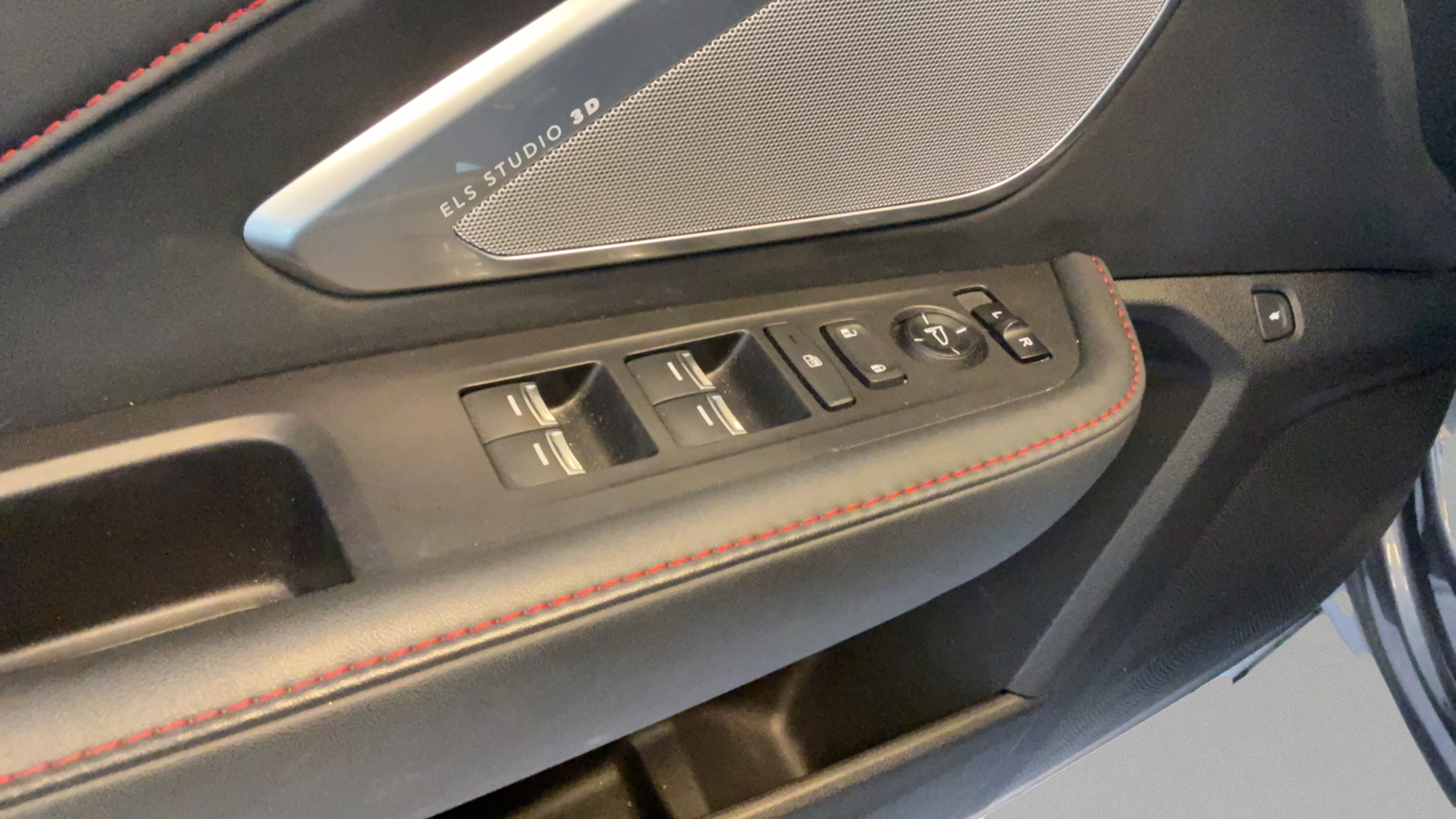 Used 2021 Acura RDX A-Specw/ Technology Package AWD/4WD image 29