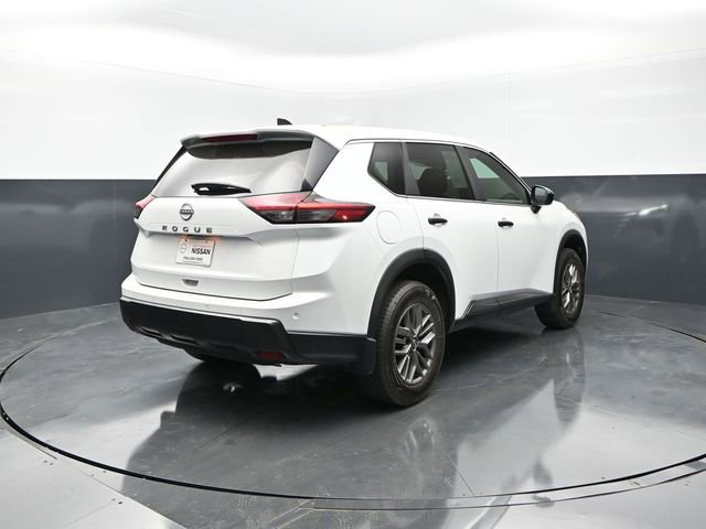 Certified 2025 Nissan Rogue S FWD image 8