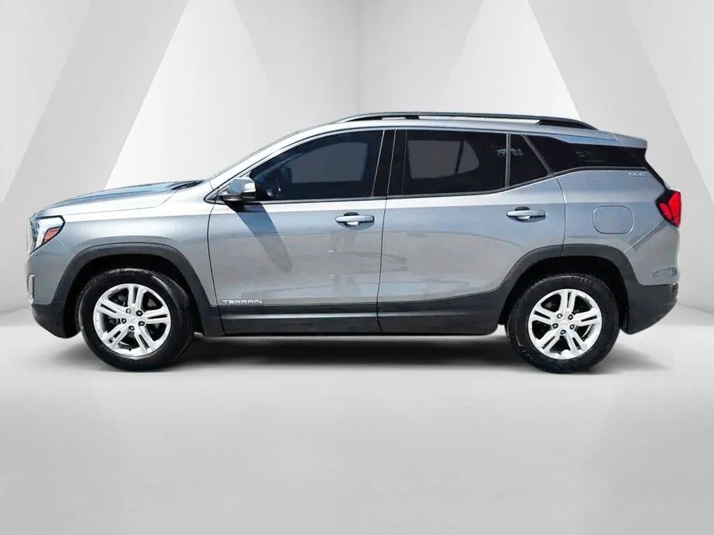 Used 2019 GMC Terrain SLE w/ Driver Convenience Package FWD image 4