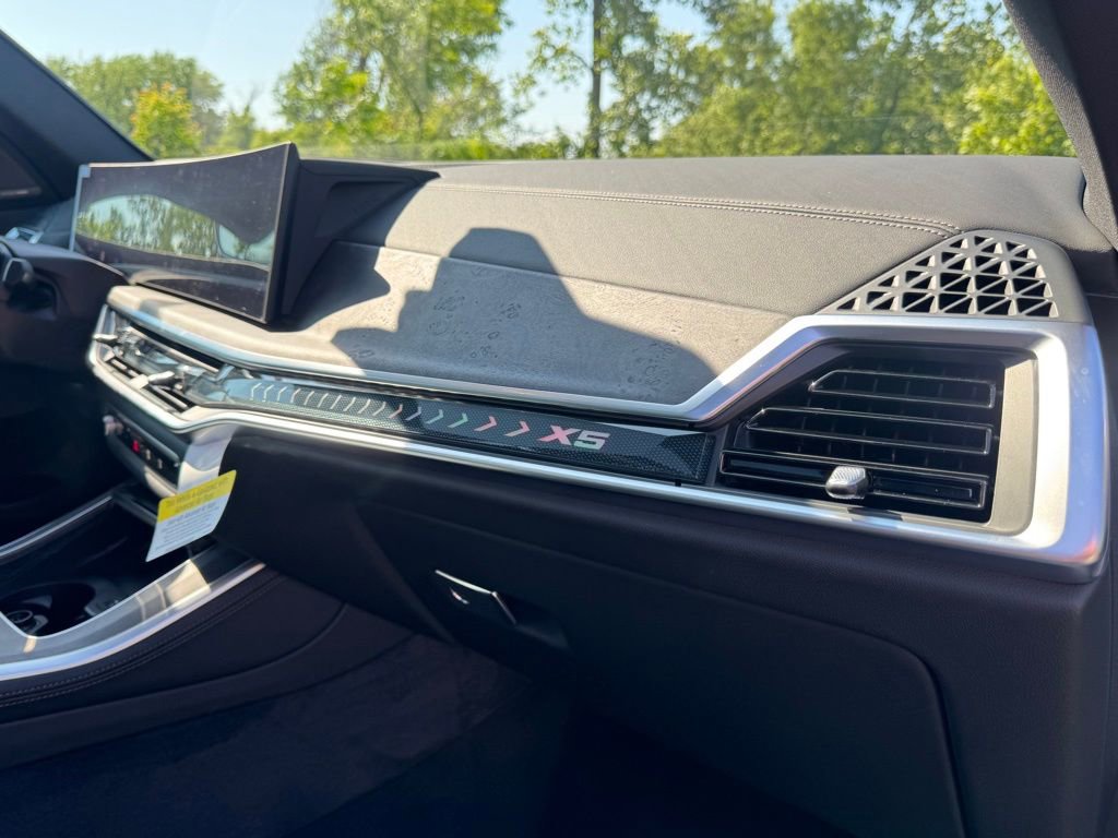 Used 2026 BMW X5 xDrive40i w/ Premium Package image 23