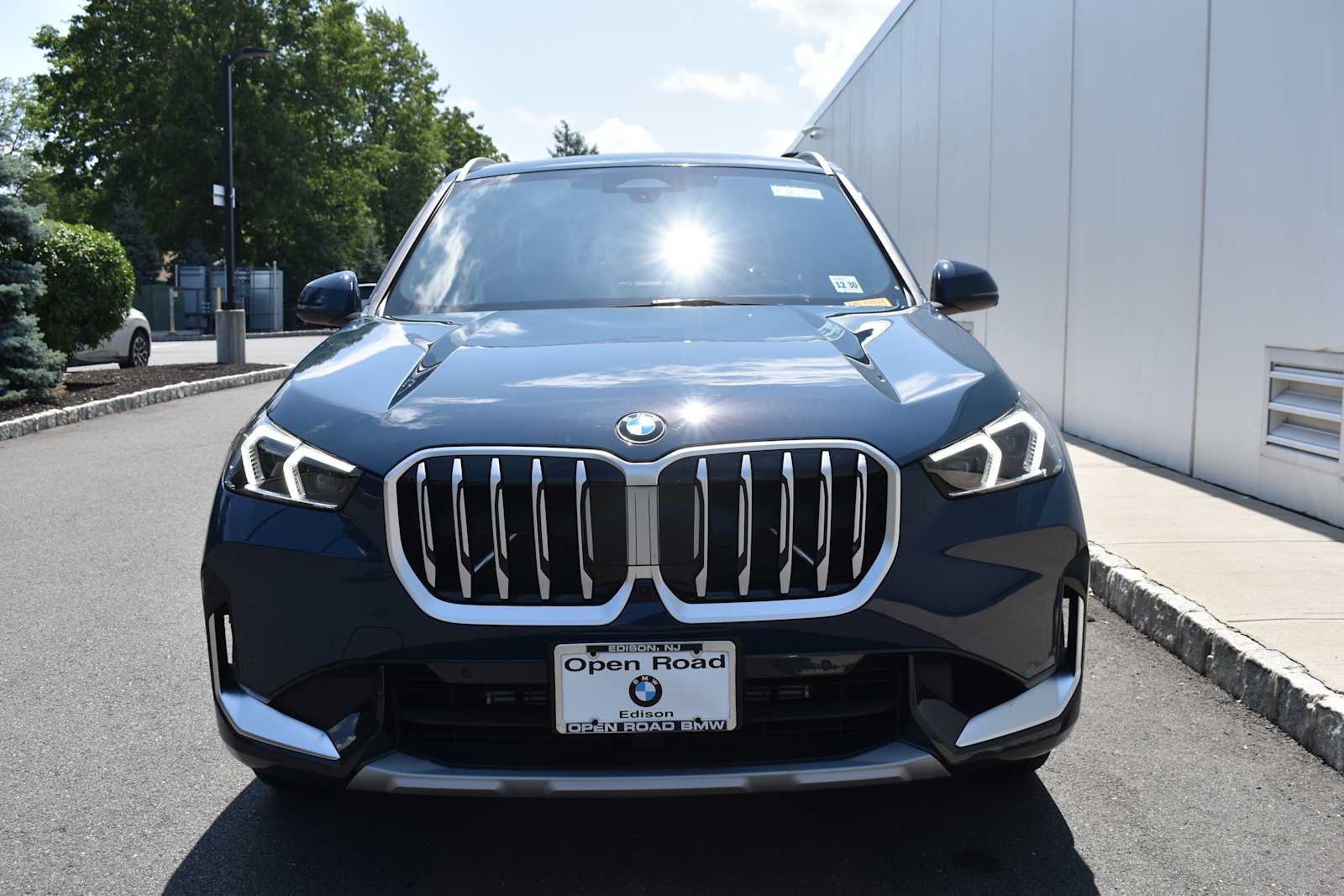 Used 2026 BMW X1 xDrive28i w/ Technology Package AWD/4WD image 2