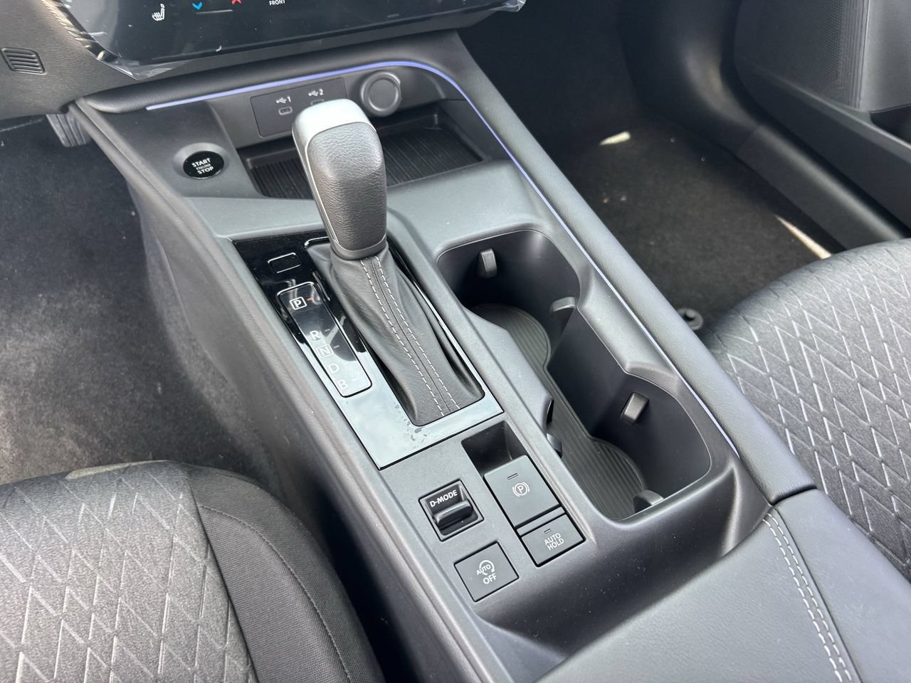 New 2026 Nissan Sentra SV w/ SV Convenience Package FWD image 24