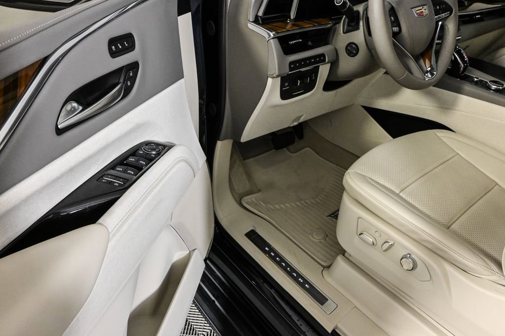 New 2024 Cadillac Escalade Sport Platinum w/ LPO, ONYX Package image 7