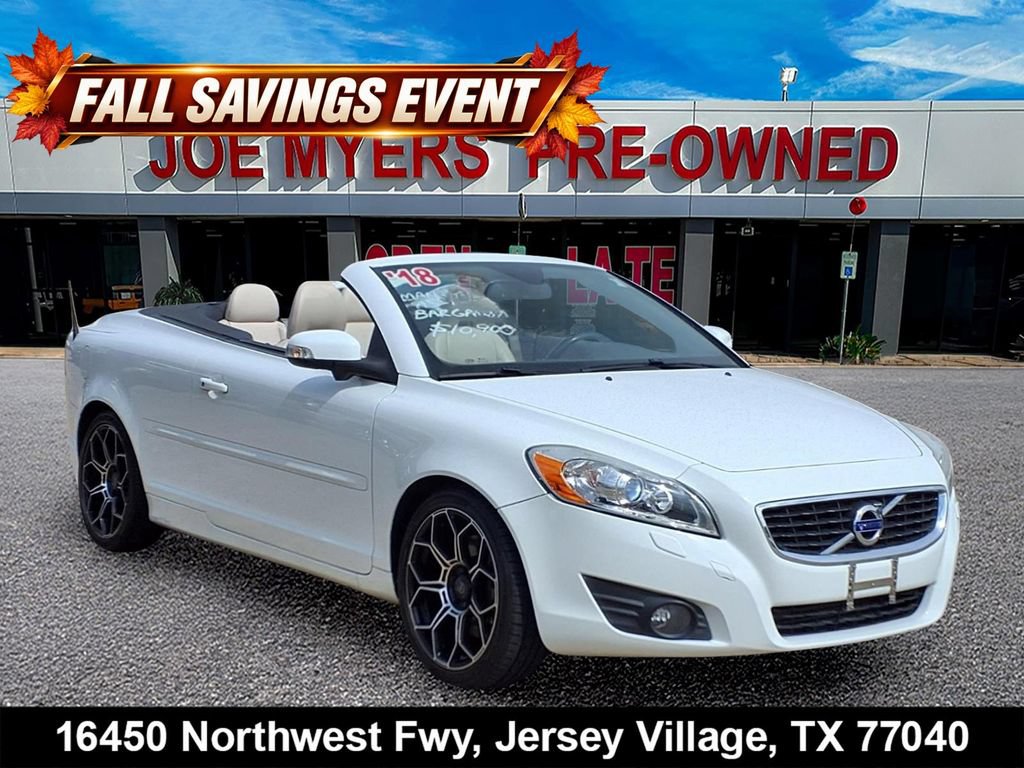 Used 2011 Volvo C70 T5 w/ Multimedia Pkg