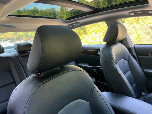 Used 2017 Kia Cadenza Premium w/ Luxury Package image 37