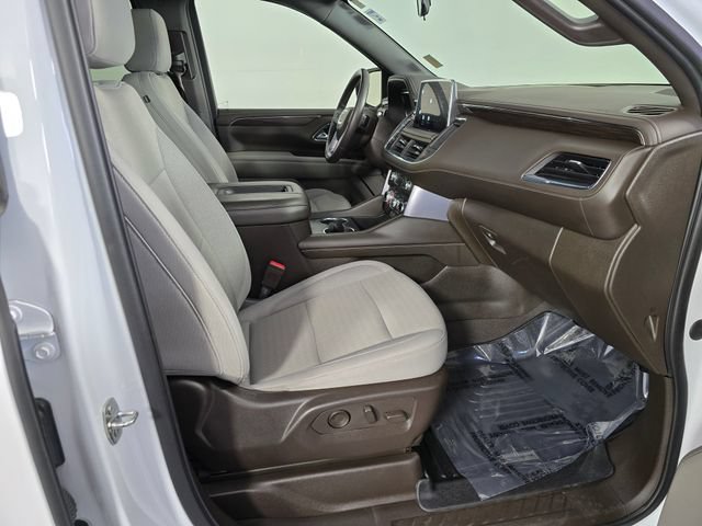 Used 2022 GMC Yukon XL SLE w/ Gmc Pro Safety Plus Package AWD/4WD image 11