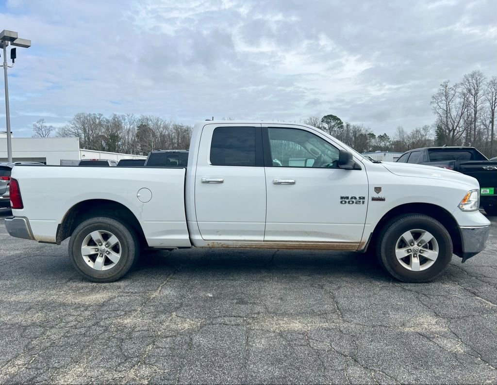 Used 2018 RAM 1500 Classic SLT image 3