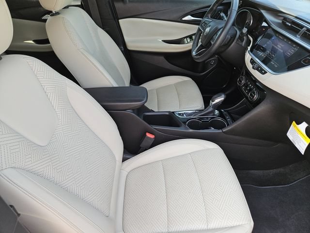 Used 2020 Buick Encore GX Essence FWD image 14