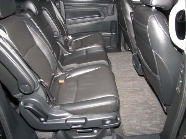 Used 2023 Honda Odyssey Touring image 17