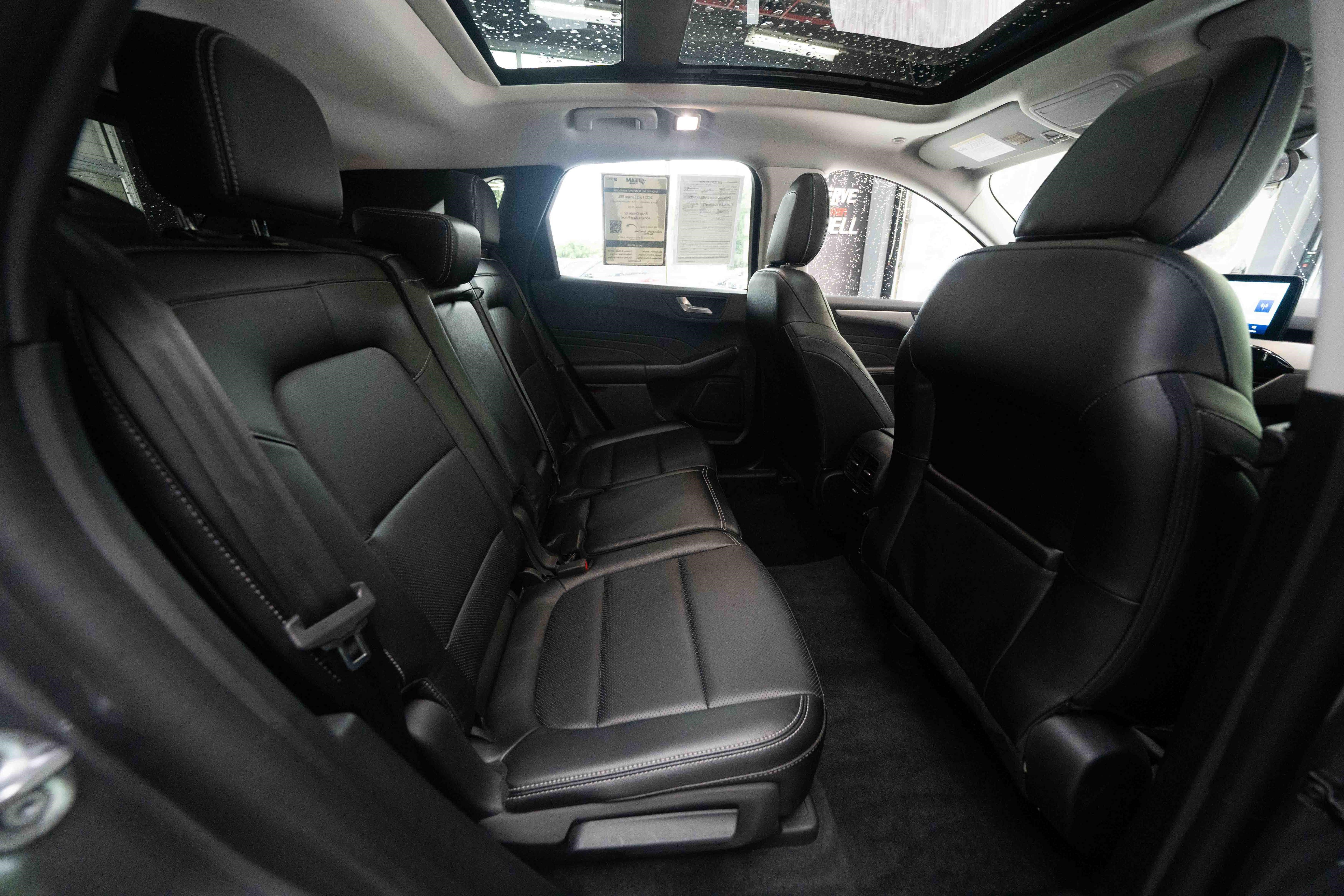 Used 2022 Ford Escape SEL AWD/4WD image 25