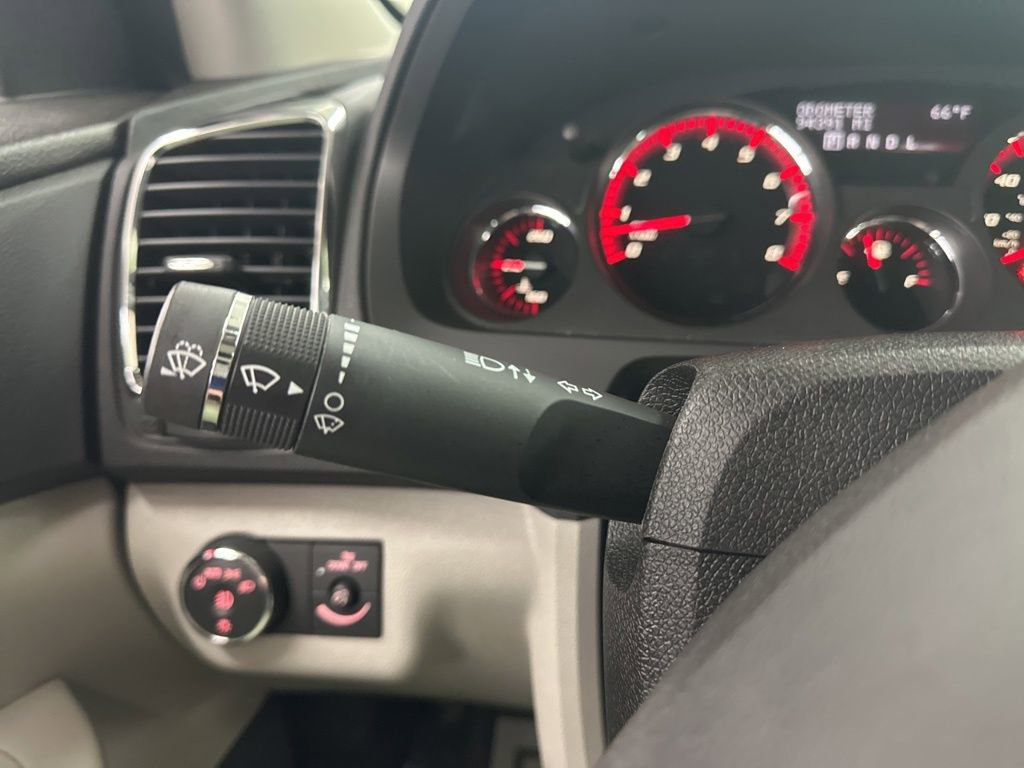 Used 2012 GMC Acadia Denali image 39