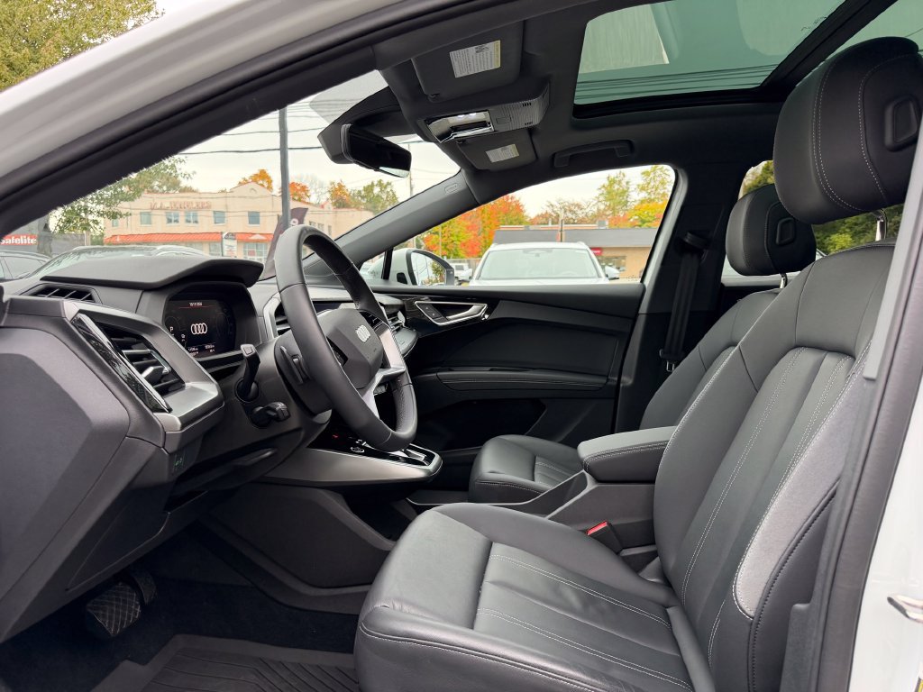 Used 2024 Audi Q4 e-tron Premium AWD/4WD image 16