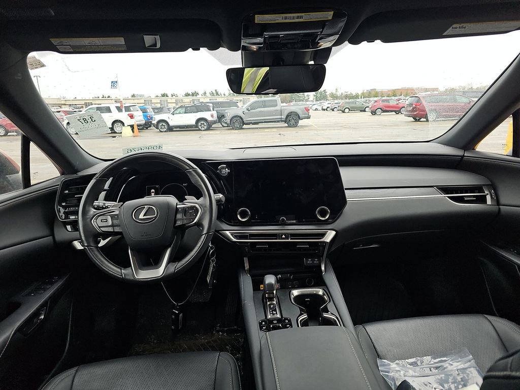 Used 2024 Lexus RX 350 AWD image 4
