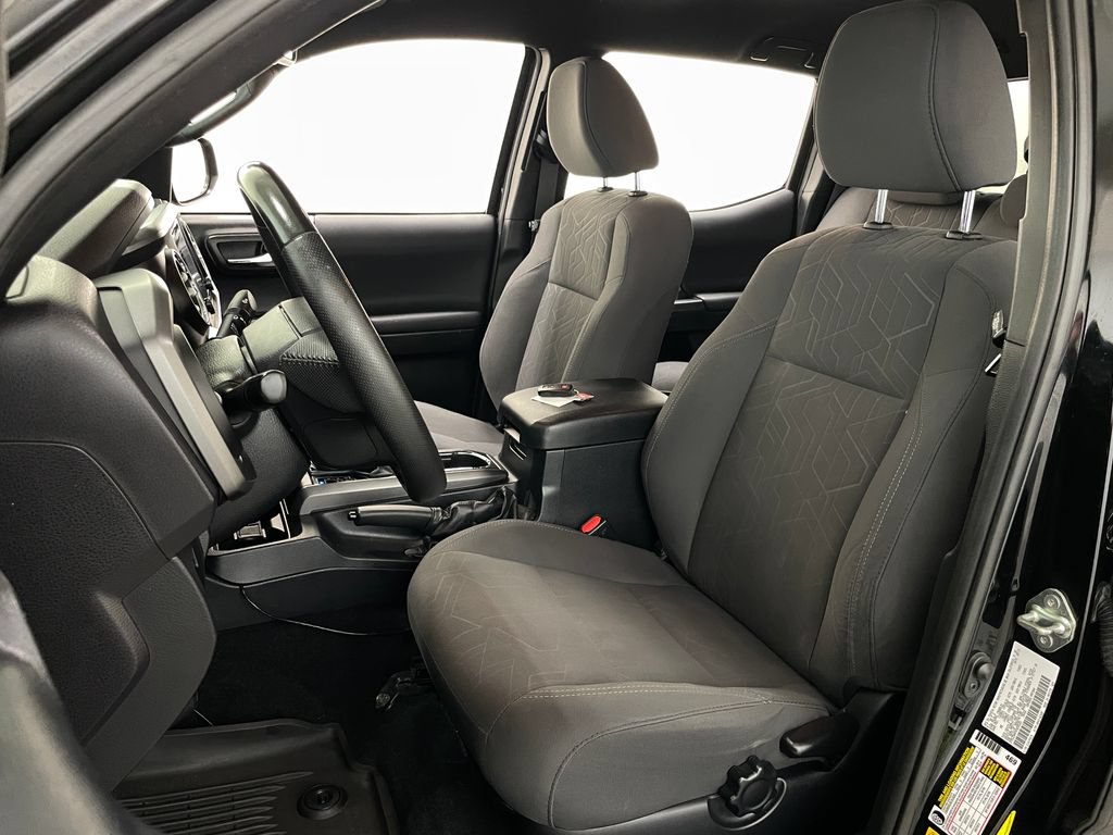 Used 2019 Toyota Tacoma TRD Off-Road AWD/4WD image 23