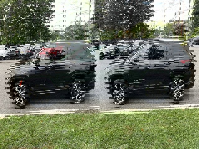 Certified 2022 Jeep Grand Cherokee L Overland image 5