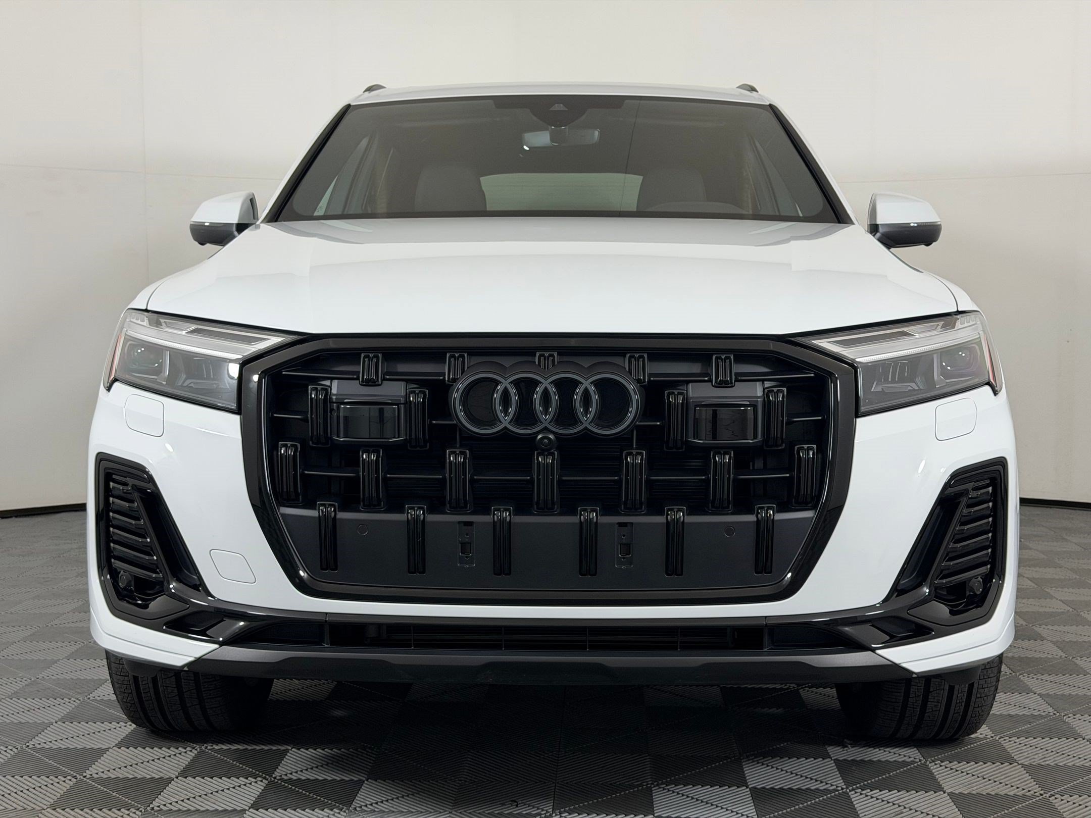 Certified 2026 Audi Q7 2.0T Premium w/ Convenience Plus Package AWD/4WD image 6