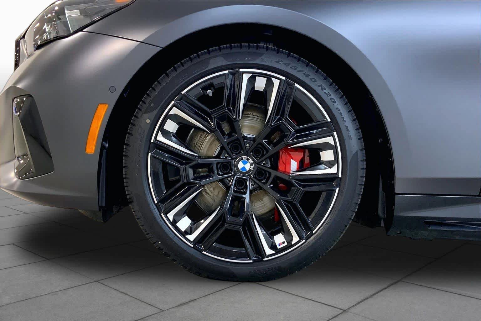 New 2027 BMW i5 M60 w/ Executive Package AWD/4WD image 11