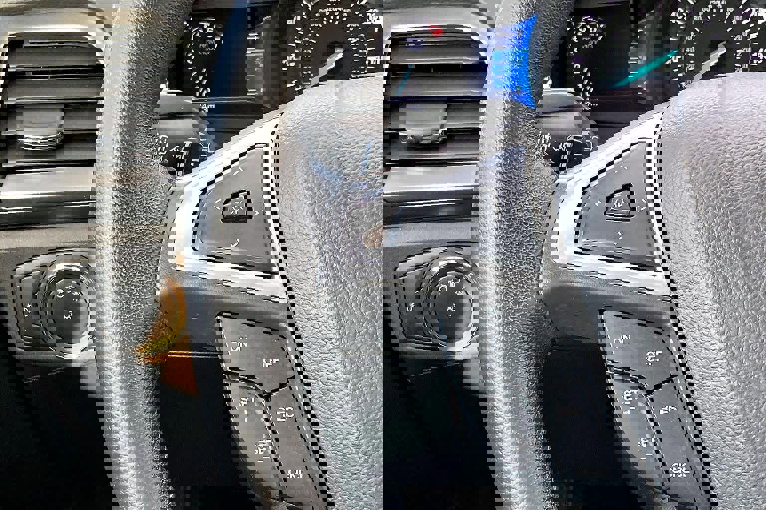 Used 2015 Ford Fusion Titanium image 23