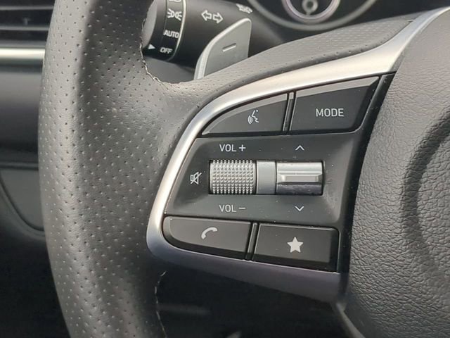 Used 2023 Genesis G70 2.0T image 27