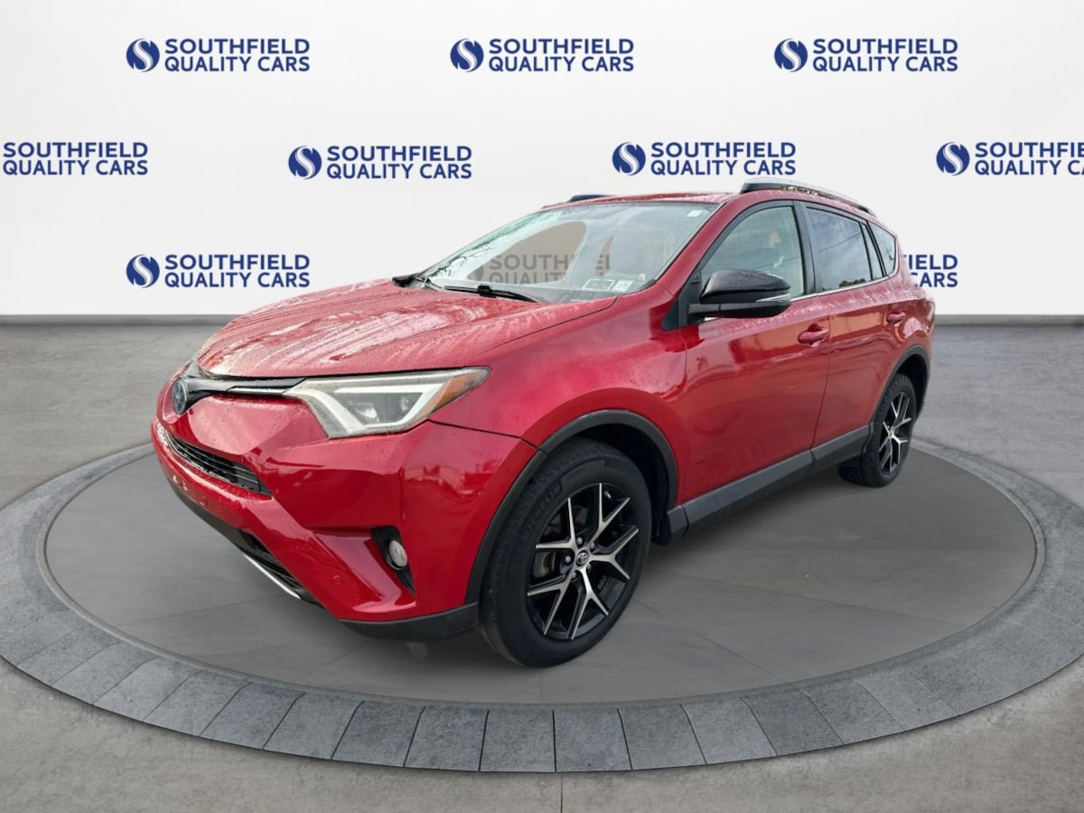 Used 2016 Toyota RAV4 SE AWD/4WD image 2
