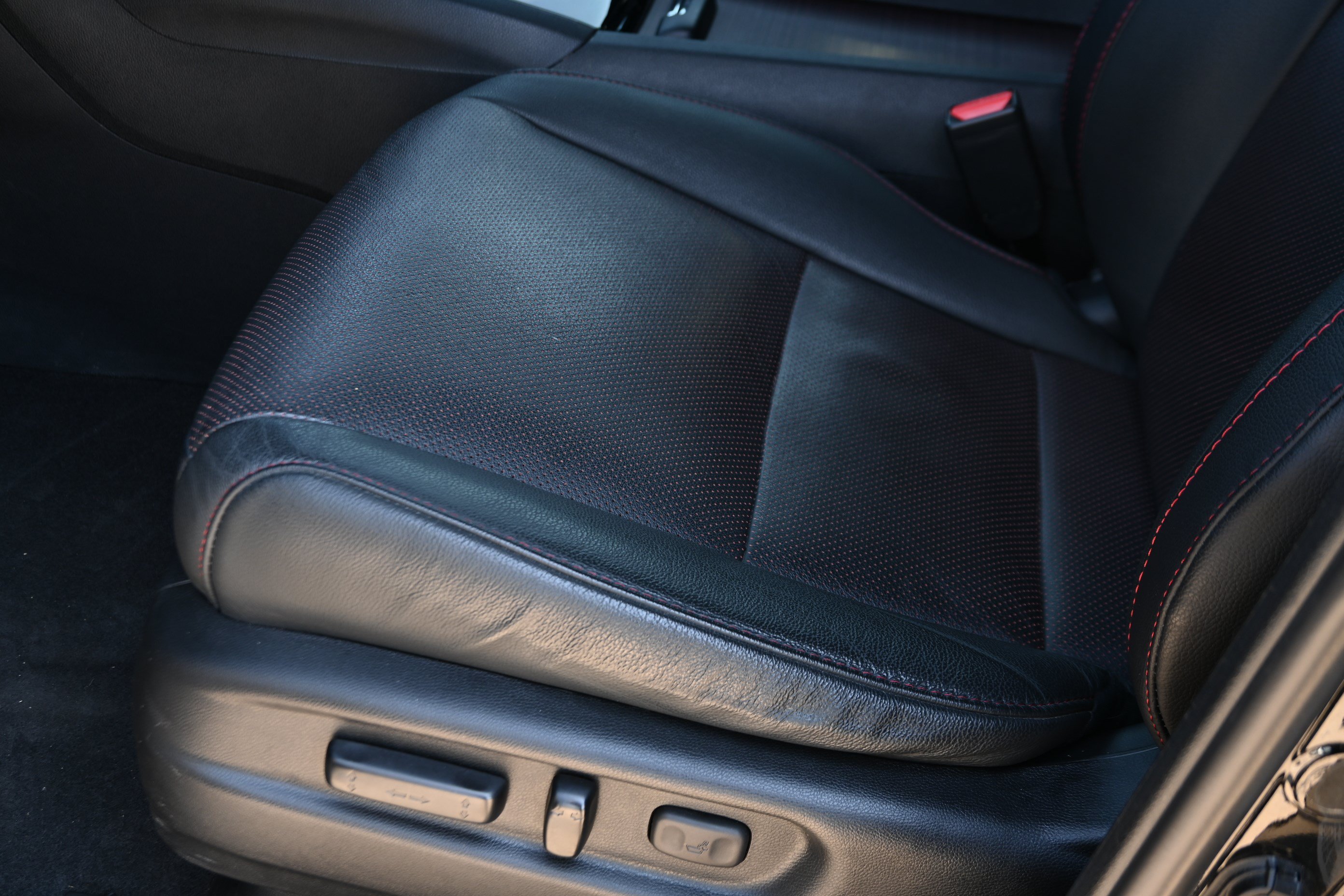 Used 2021 Honda Pilot Black Edition image 31