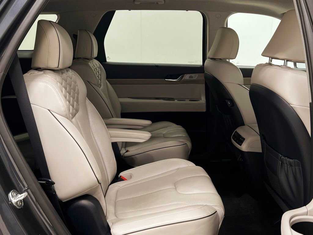 Used 2021 Hyundai Palisade Limited image 35