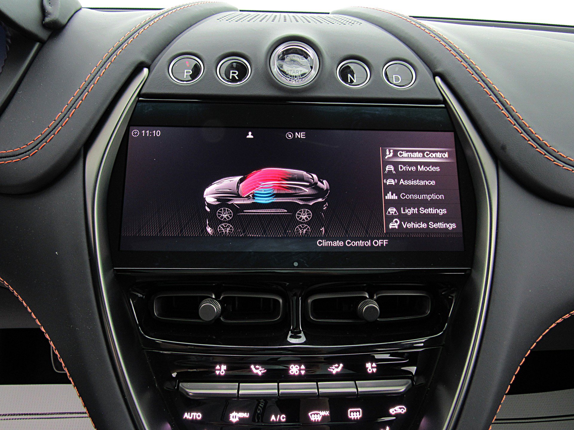 Used 2023 Aston Martin DBX AWD/4WD image 41