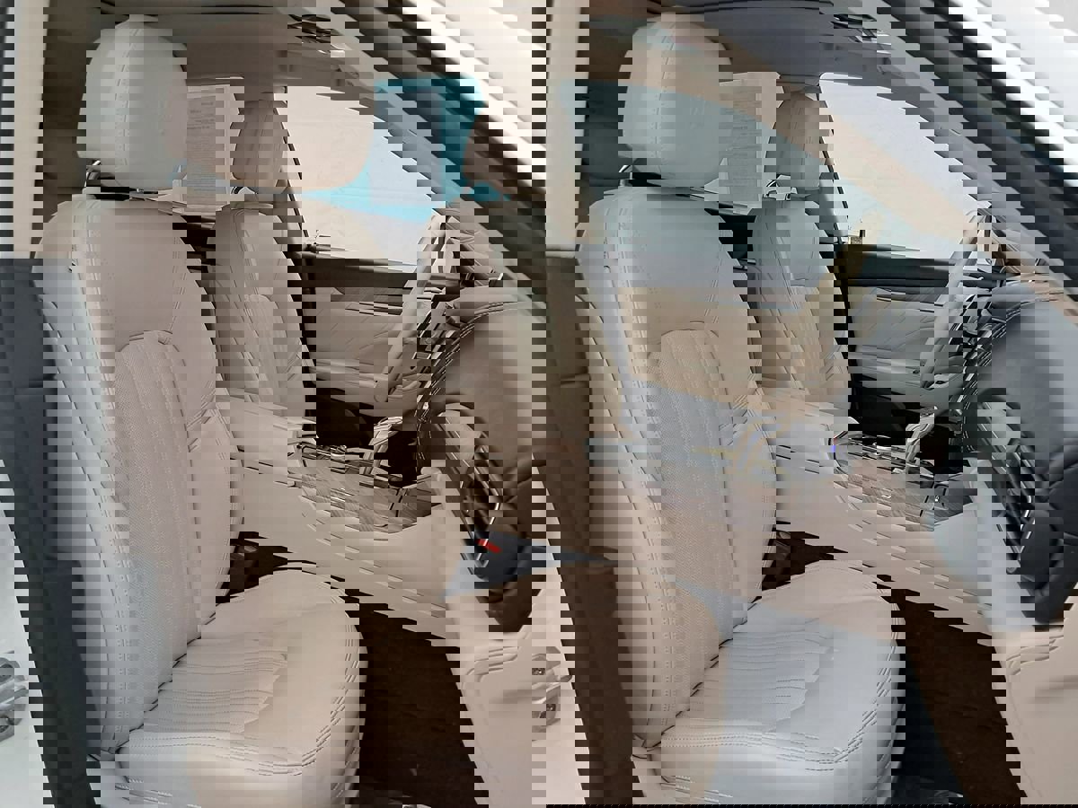 Used 2019 Maserati Levante S image 31