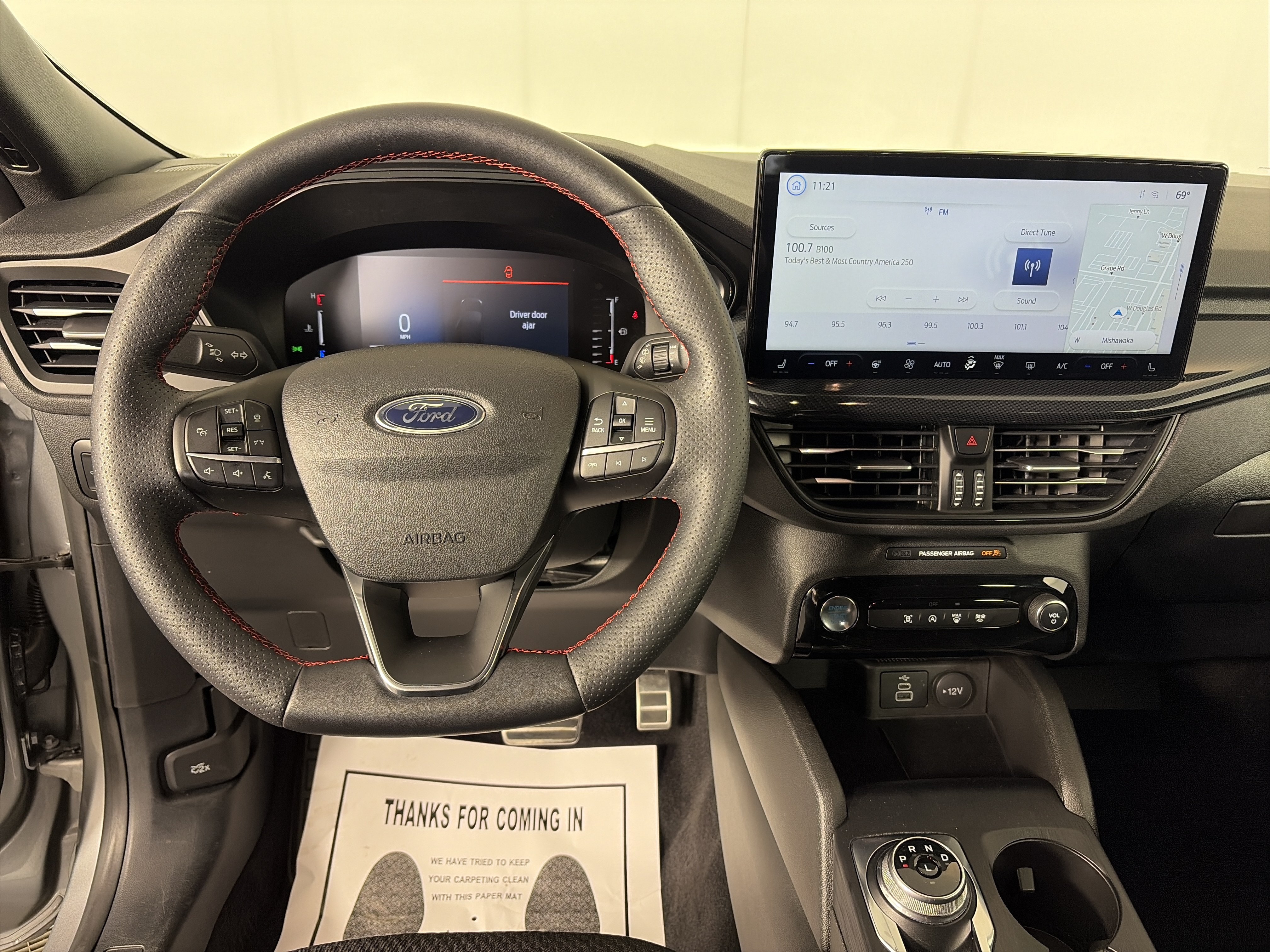 Used 2024 Ford Escape ST-Line w/ Tech Pack #1 AWD/4WD image 3
