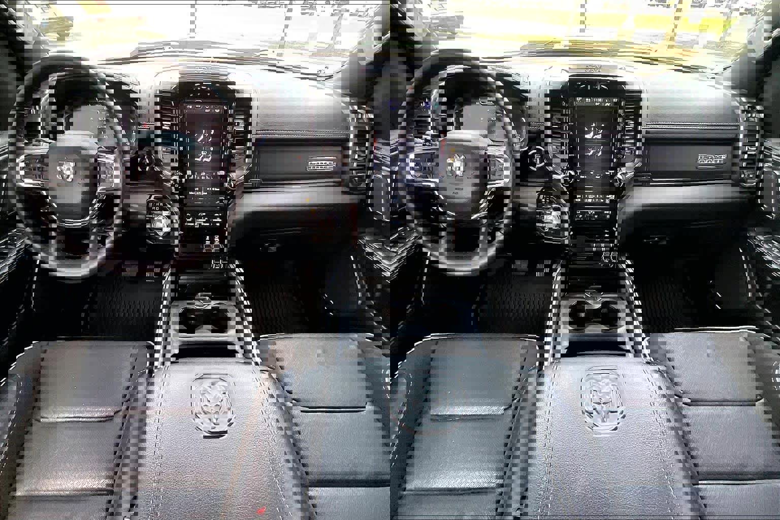 Used 2024 RAM 1500 Laramie AWD/4WD image 15