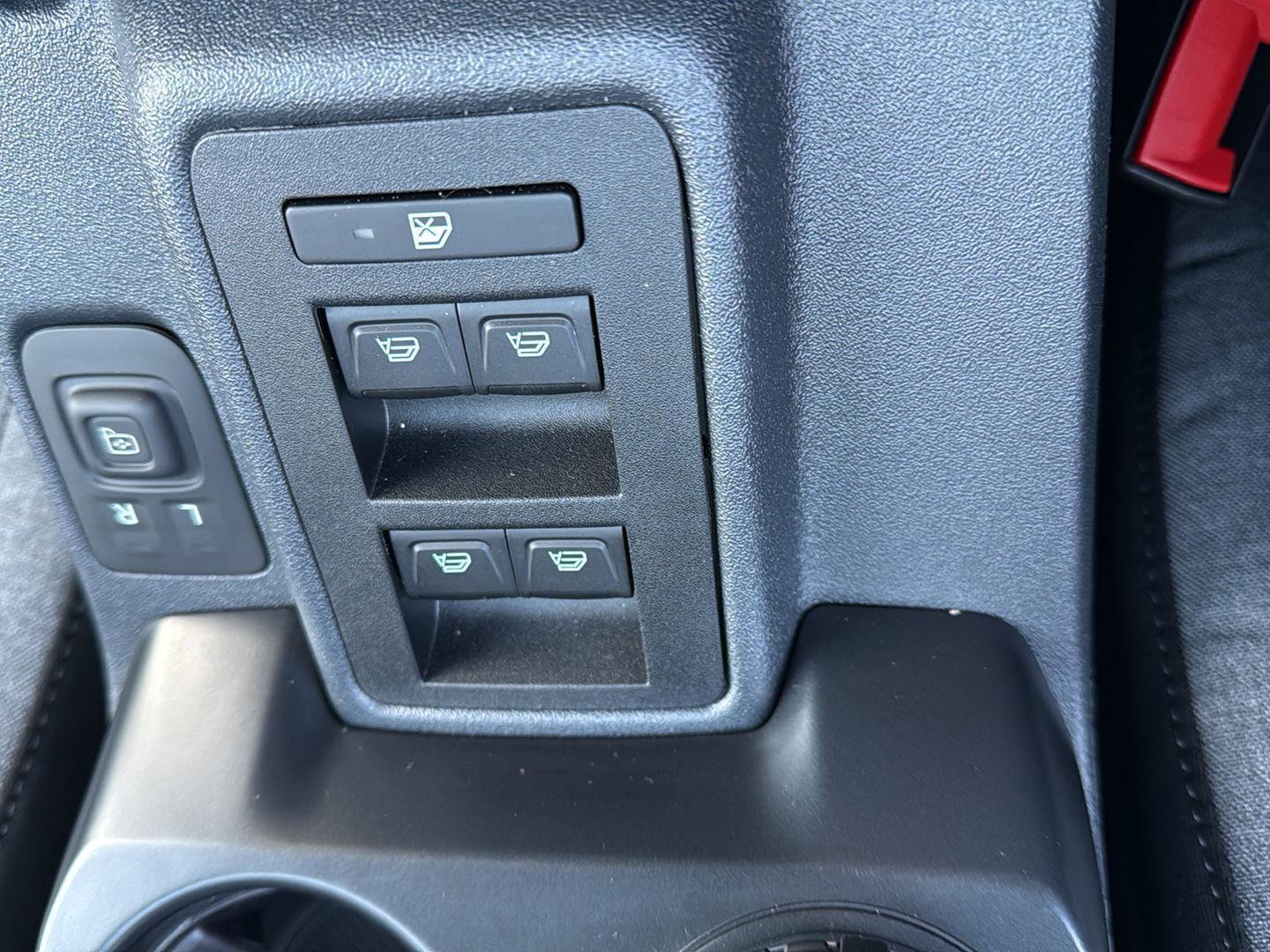 New 2025 Ford Bronco 4-Door image 26