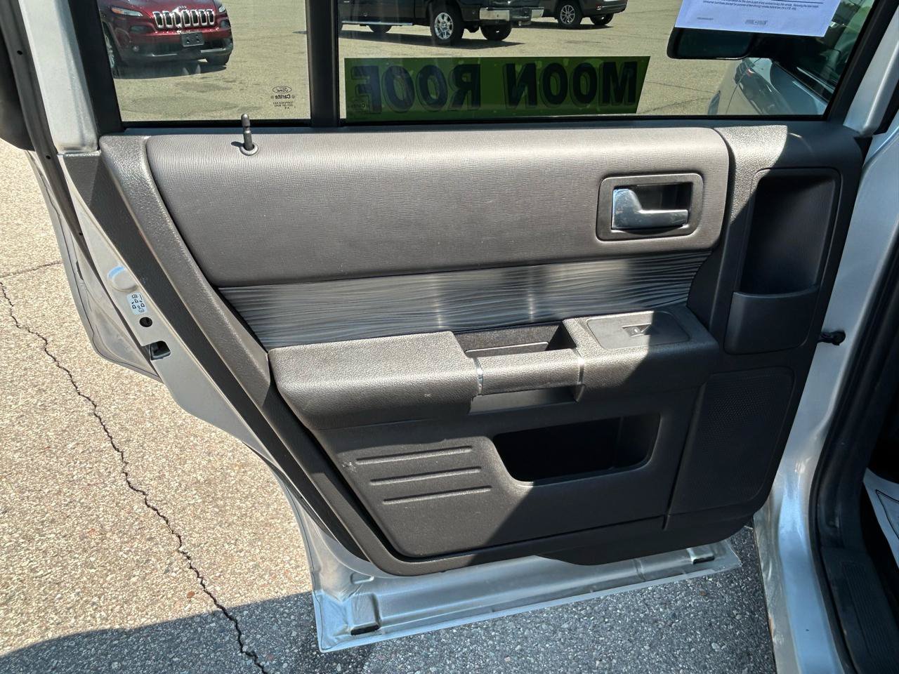 Used 2018 Ford Flex SEL w/ Equipment Group 202A AWD/4WD image 14