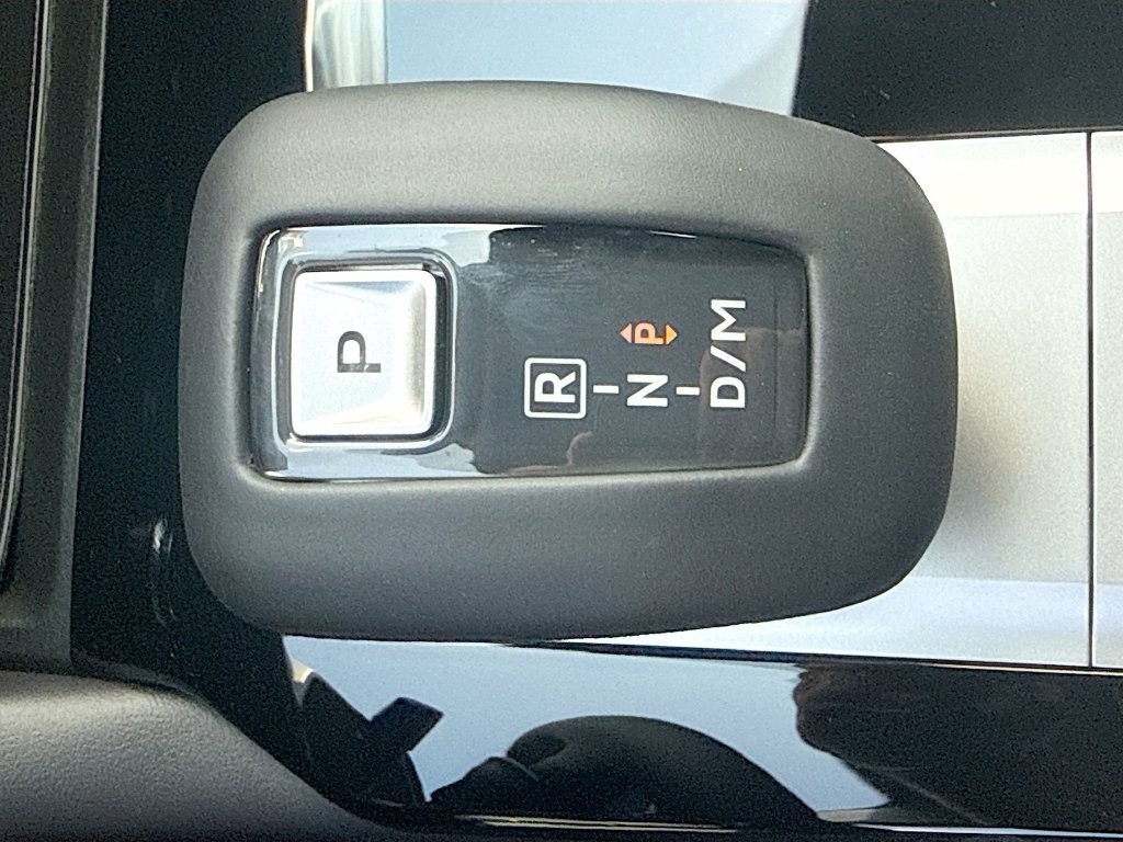 New 2026 Mitsubishi Outlander LE FWD image 17